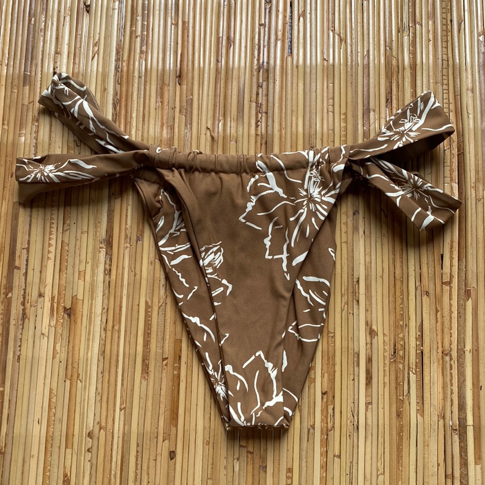Stone Fox Swim ~Coco Fleur Print~ Cheeky Bottoms
